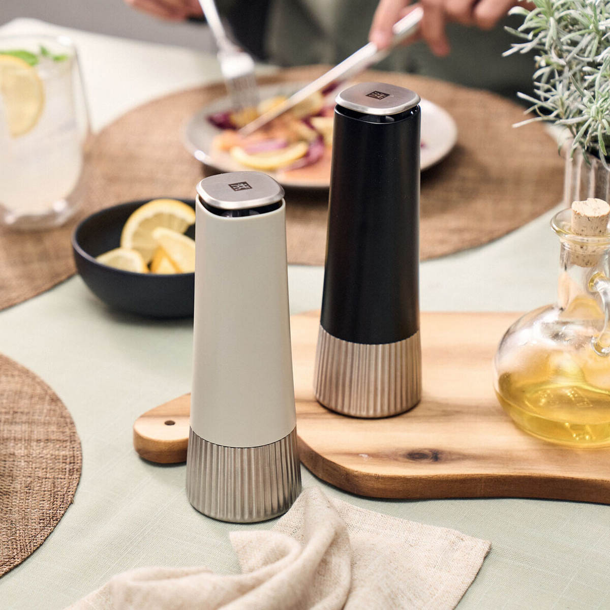 

Набор мельниц для перца Zwilling Spices 2шт