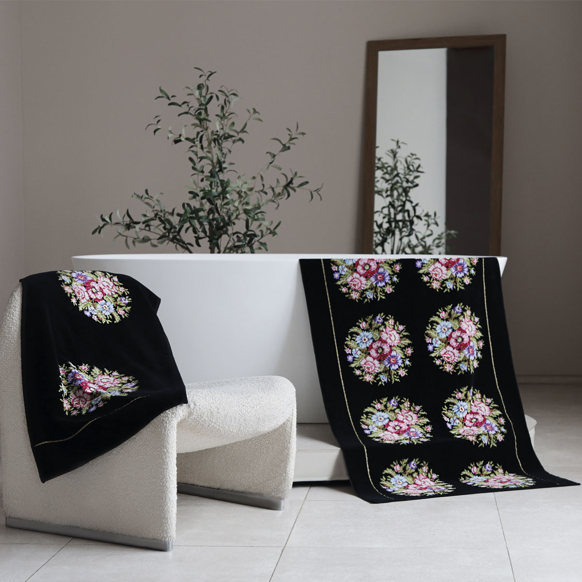 

Полотенце Feiler Vienna 75x150см, цвет черный