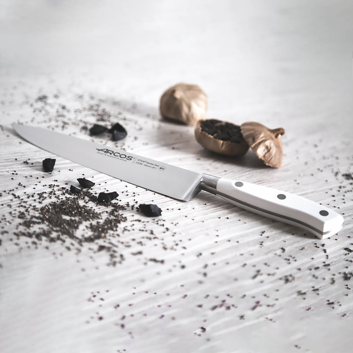 Шеф-нож Arcos Riviera Blanca 7990₽