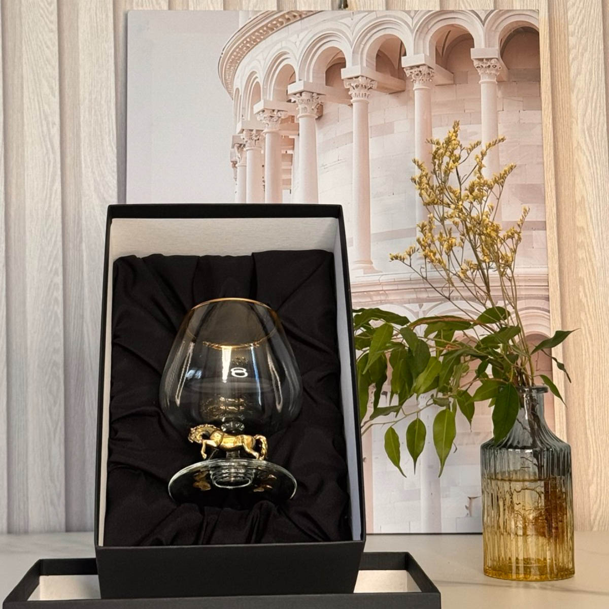 

Бокал для коньяка Город Подарков со статуэткой Лошадь в черной коробке