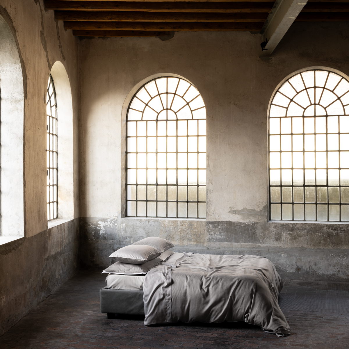 Комплект постельного белья евро Emanuela Galizzi Mikado 2552 бежевый 32580₽