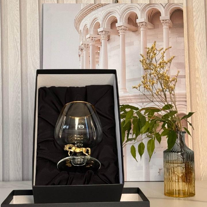 Бокал для коньяка Город Подарков со статуэткой Лошадь в черной коробке