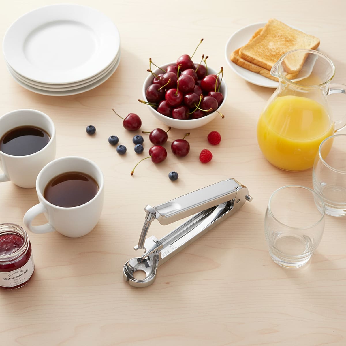 

Отделитель косточек из вишни Leifheit Proline