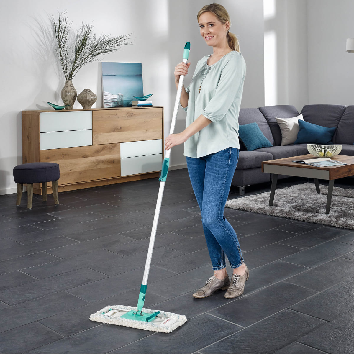 

Швабра с телескопической ручкой Leifheit Profi (80-140см)