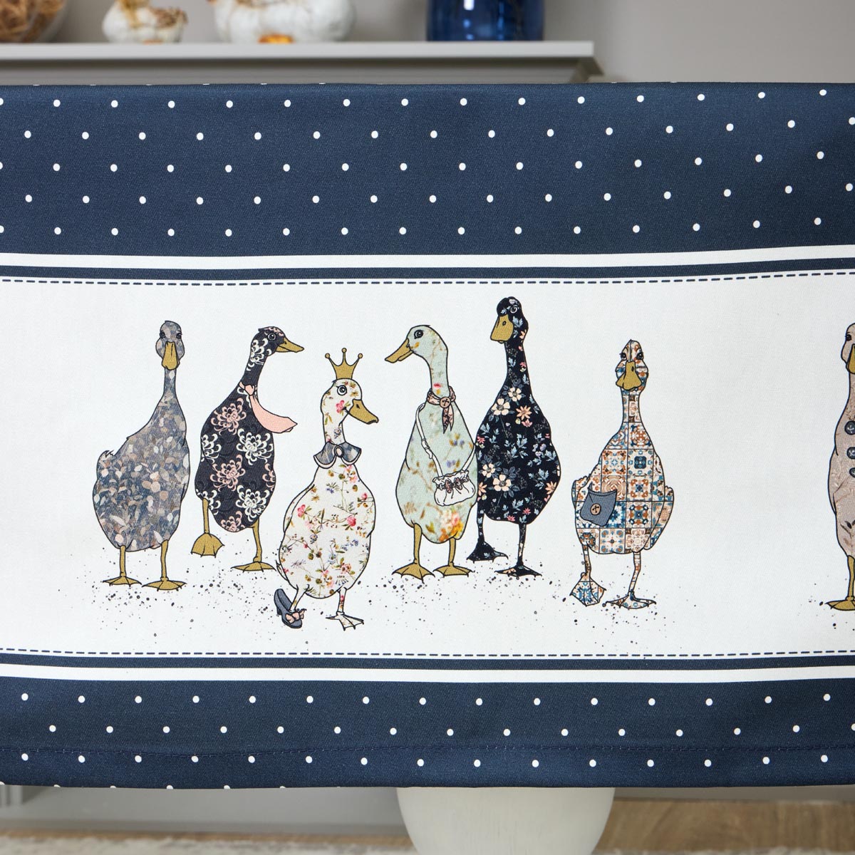 

Скатерть 160х220см Santalino Family Farm