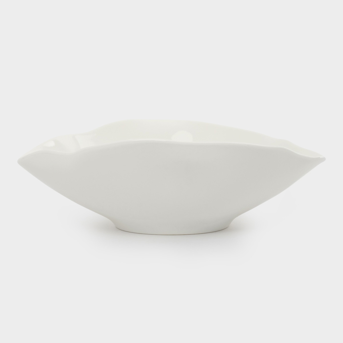 Салатник Anna Lafarg White Ocean Волнистый край 990₽