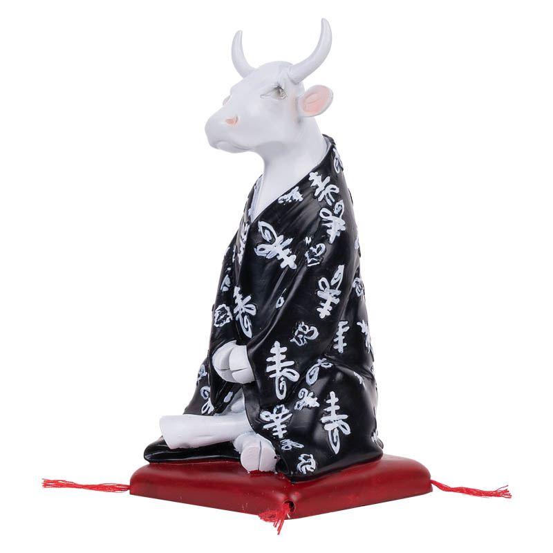 Коллекционная корова CowParade Russia Meditating Cow