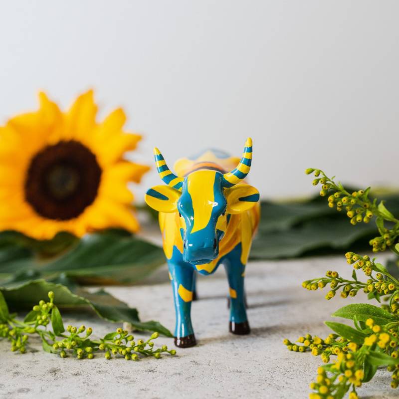 Коллекционная корова CowParade Udderly Sunflowers Вид№3