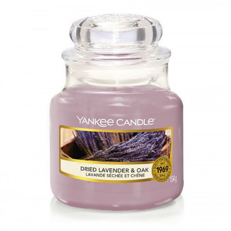 ароматическая свеча village candle лаванда средняя Свеча малая в стеклянной банке Yankee Candle Кора дуба и лаванда