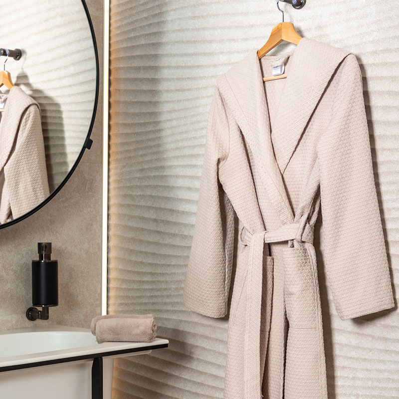 Халат вафельный женский с капюшоном Cleanelly collection Rosa Perla размер 48 6959₽