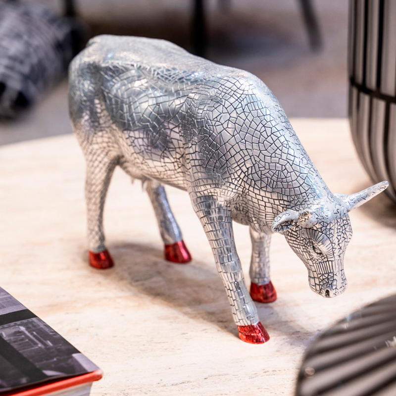 Коллекционная корова CowParade Russia Mira Moo Silver Вид№3