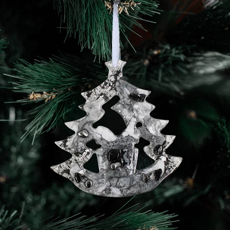 

Елочная игрушка из обсидиана Incrua Ель