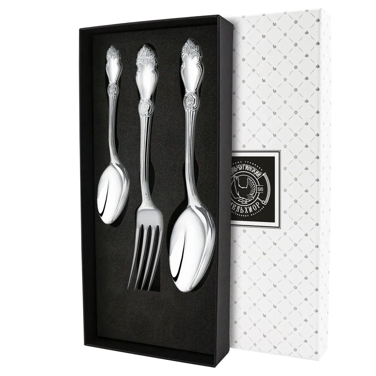 Набор столовых приборов Кольчугинский Мельхиор Серебряная роза 3 предмета в футляре 9150₽