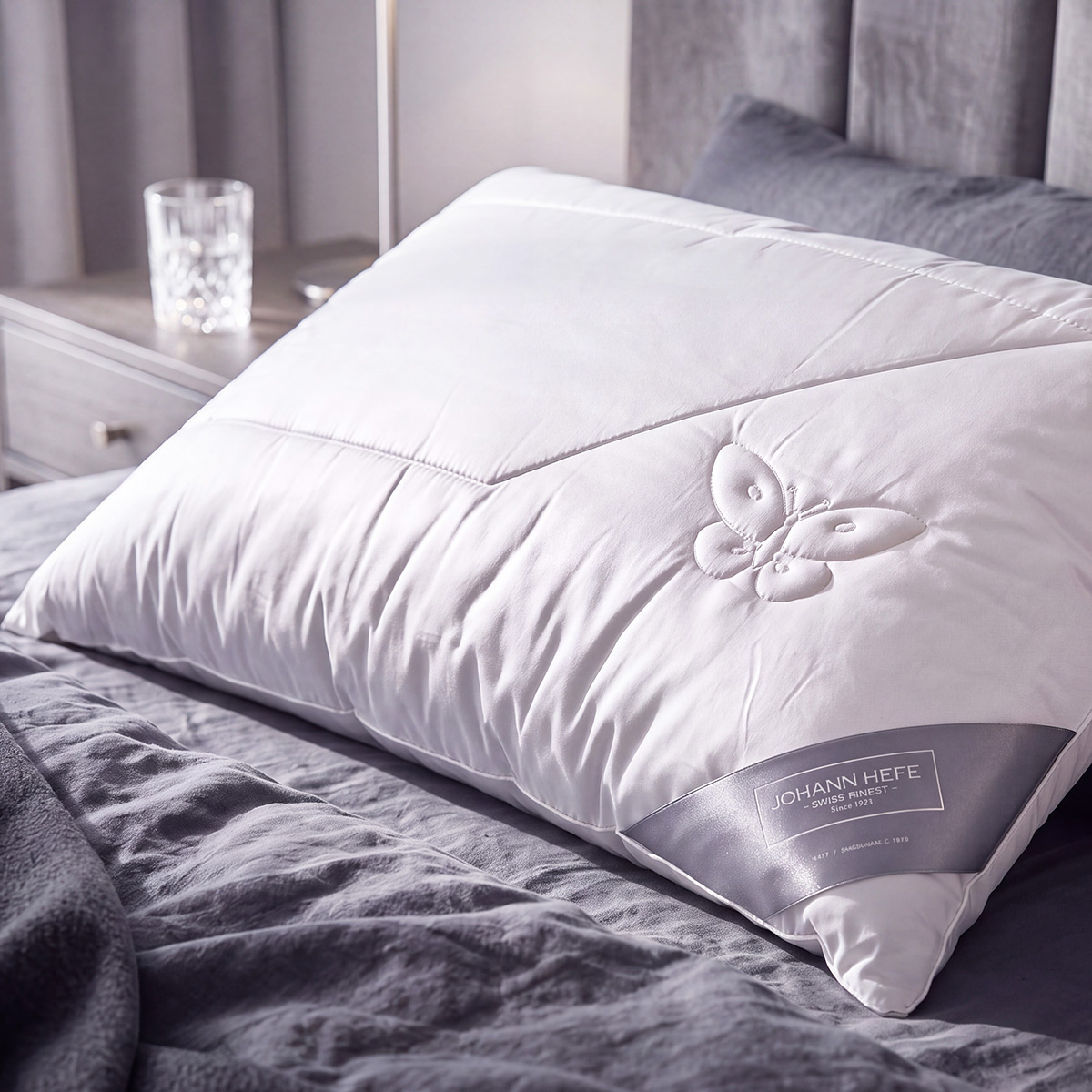 Подушка 50x70см Johann Hefel Pure Silk, цвет белый