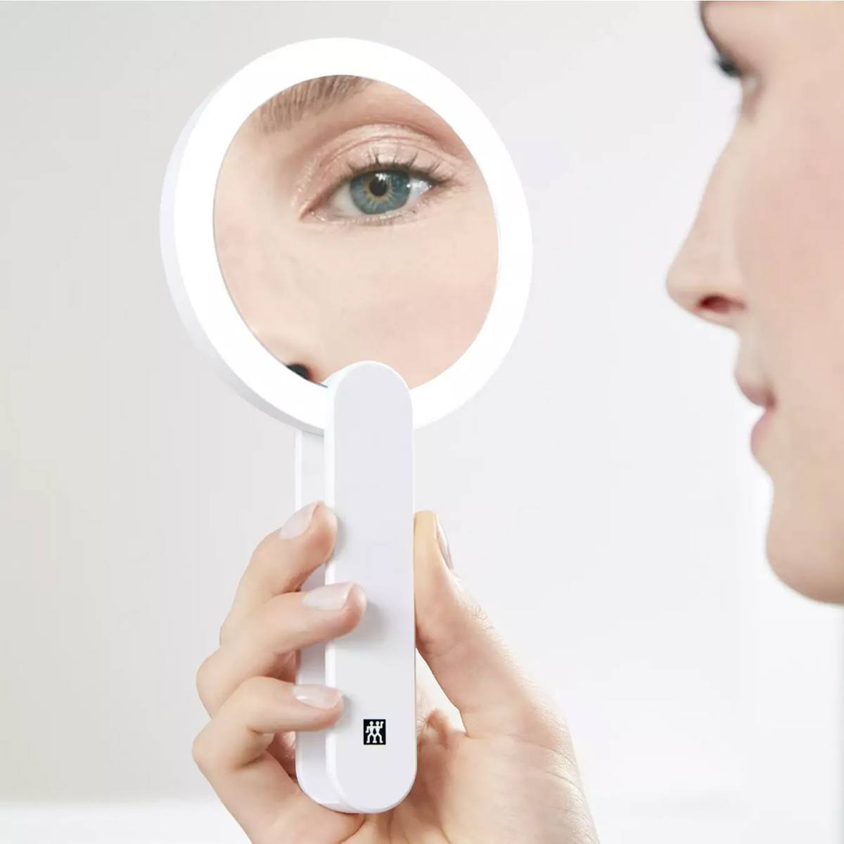 

Зеркало с подсветкой Zwilling Beauty Premium