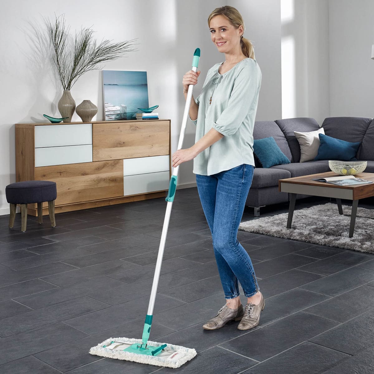 

Швабра с телескопической ручкой Leifheit Hausrein Profi