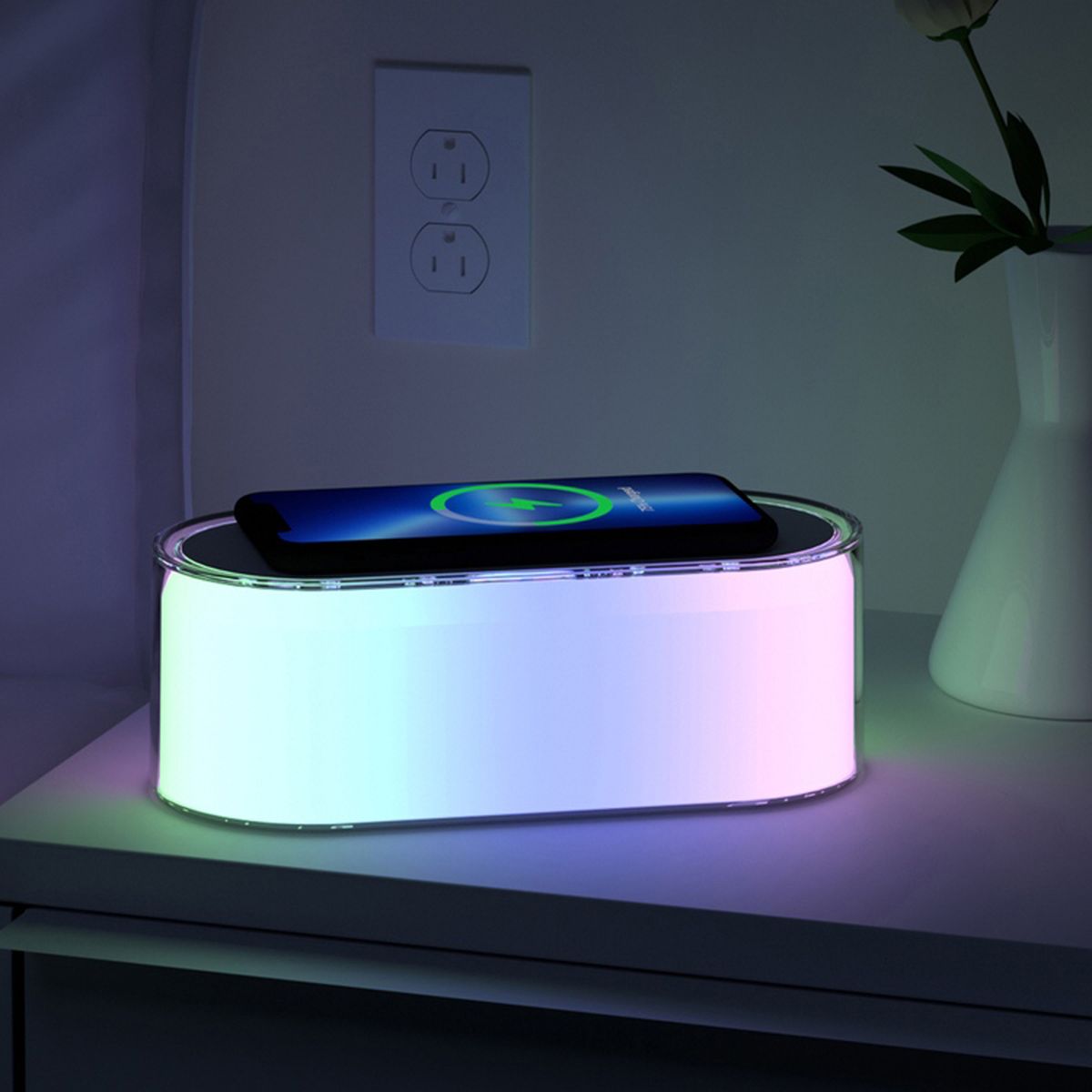Ночник с беспроводной зарядкой и RGB подсветкой Evolt Miracle