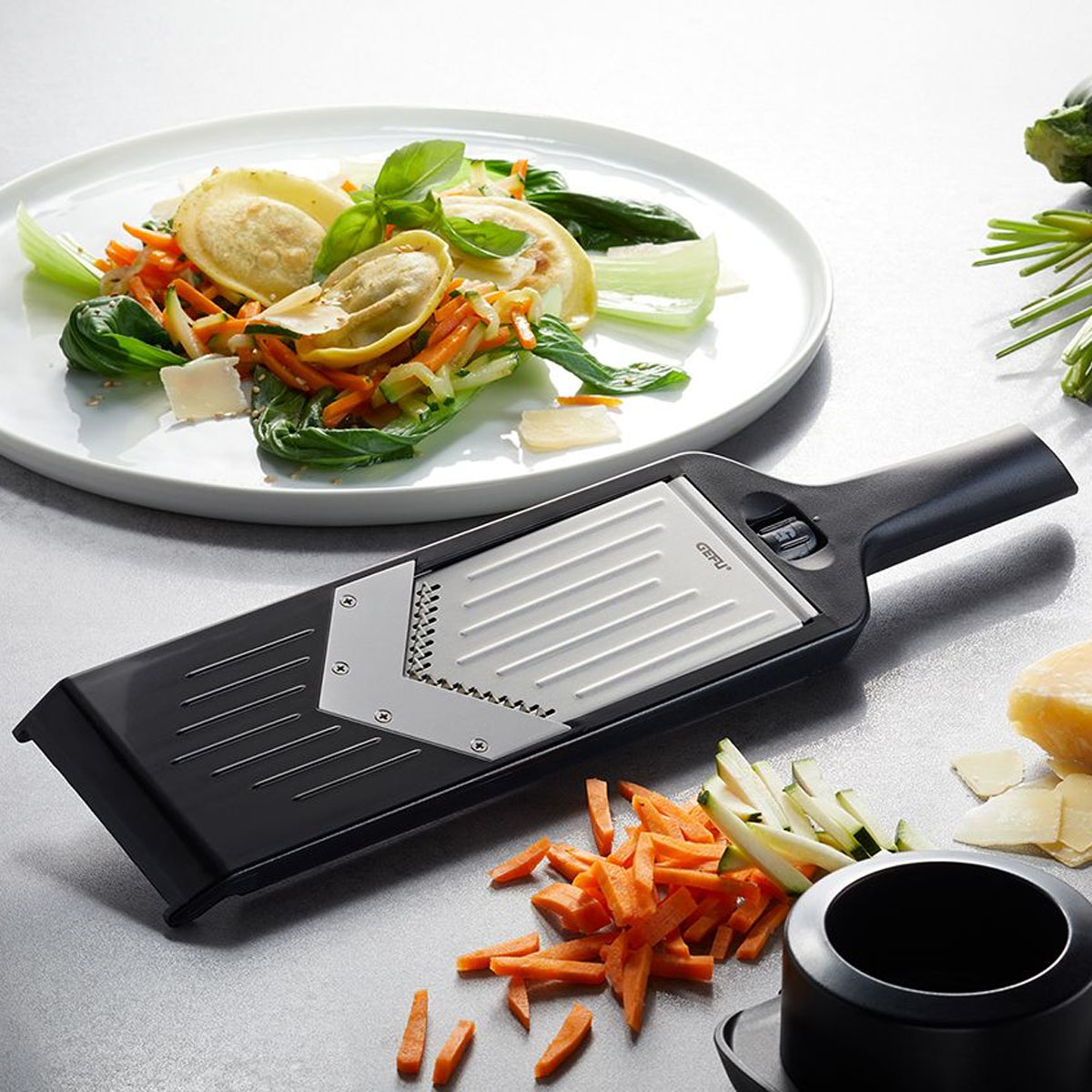 Терка-слайсер Gefu Виоли 2.0 нож кухонный для нарезки овощей и фруктов 13 см manhattan