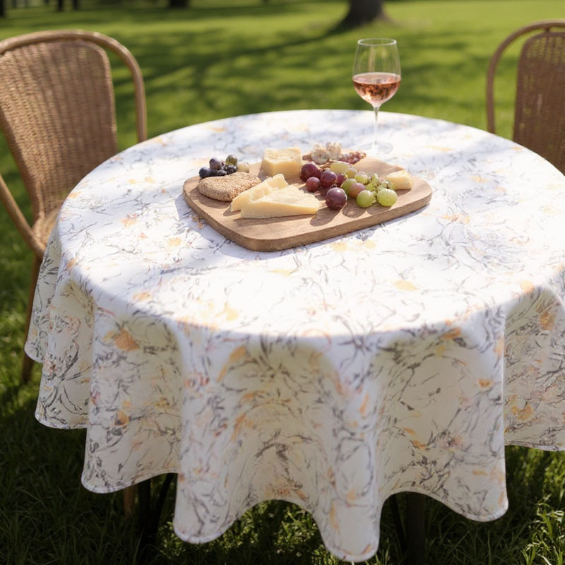 Скатерть Lameirinho November 170см 4296₽
