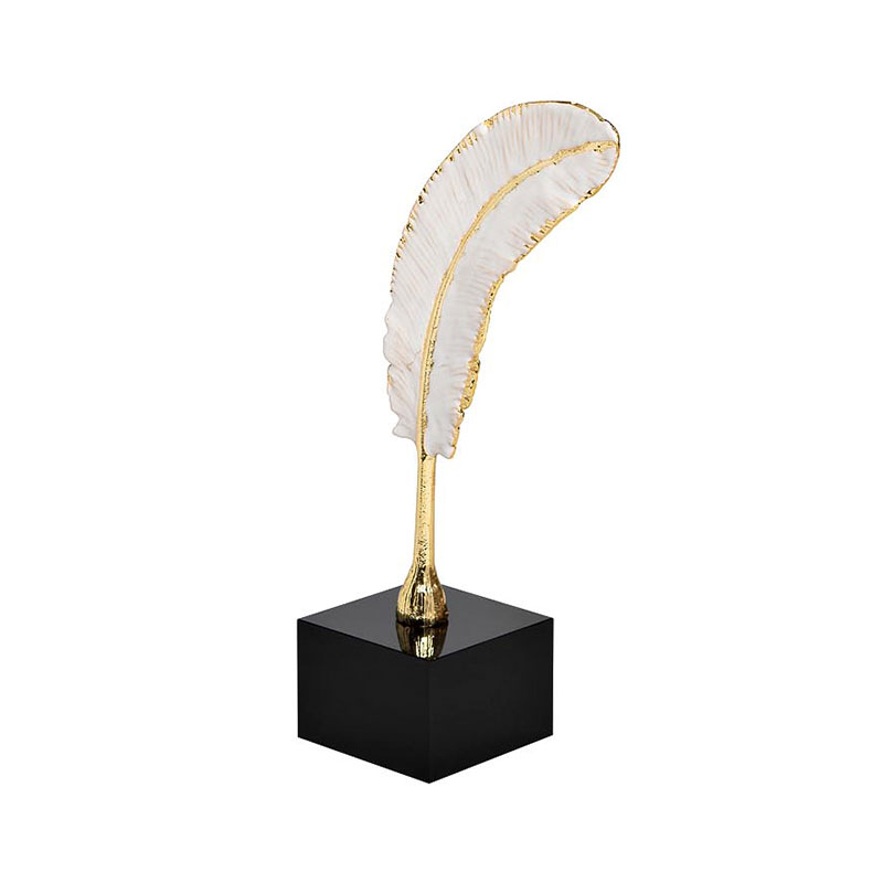 Статуэтка Гарда Декор Белое перо с золотом на подставке