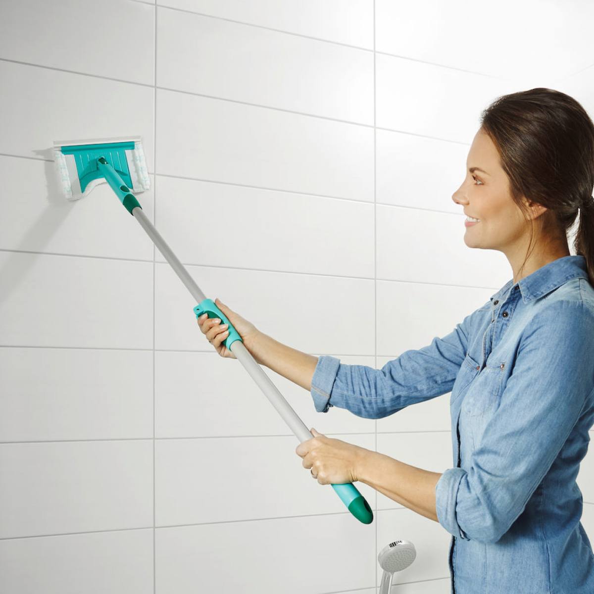 

Швабра с телескопической ручкой Leifheit Bath cleaner micro duo