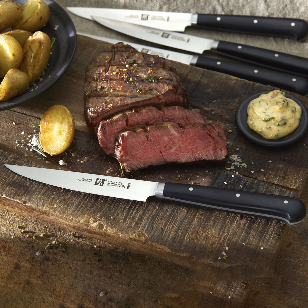 Набор стейковых ножей Zwilling Steak sets стейк из грудки индейки индилайт охлажденный 525 гр