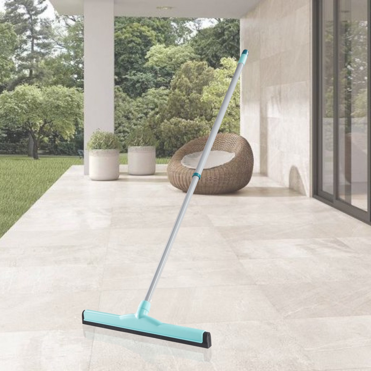 Швабра-сгон Leifheit Classic с телескопической ручкой