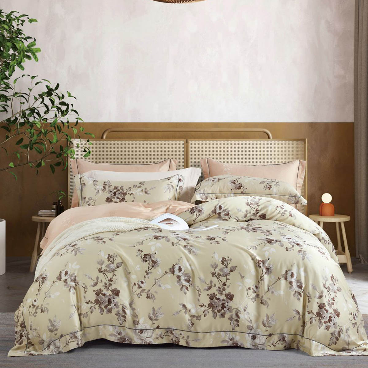 

Комплект постельного белья евро Asabella, цветы на жемчужно-бежевом, Бежевый