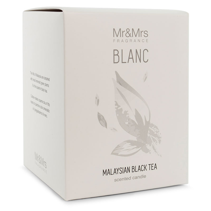 Свеча ароматическая Mr&Mrs Fragrance Blanc аромат №02 Малазийский черный чай Mr&Mrs Fragrance N019558, цвет белый