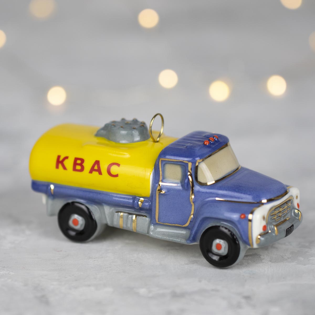 

Елочная игрушка Фарфоровая мануфактура Ретро транспорт Цистерна Квас