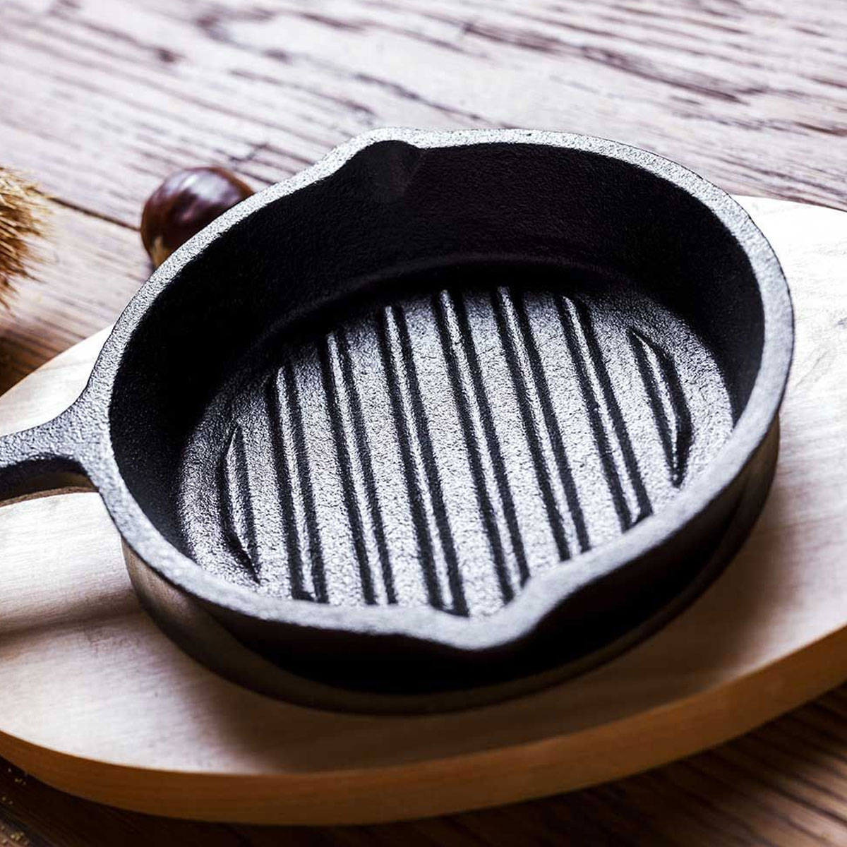 Сковорода-гриль чугунная Tognana Fusion Taste на деревянной подставке Tognana W8458X6FUTA, цвет черный - фото 2