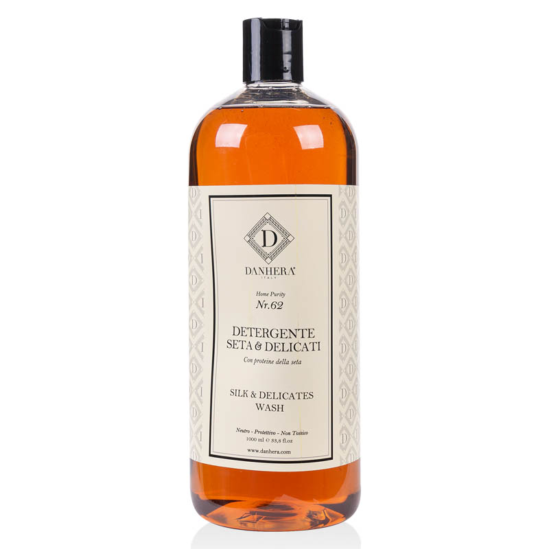 

Концентрированное средство для стирки шелка и деликатного белья Danhera Italy Classic Laundry, Прозрачный