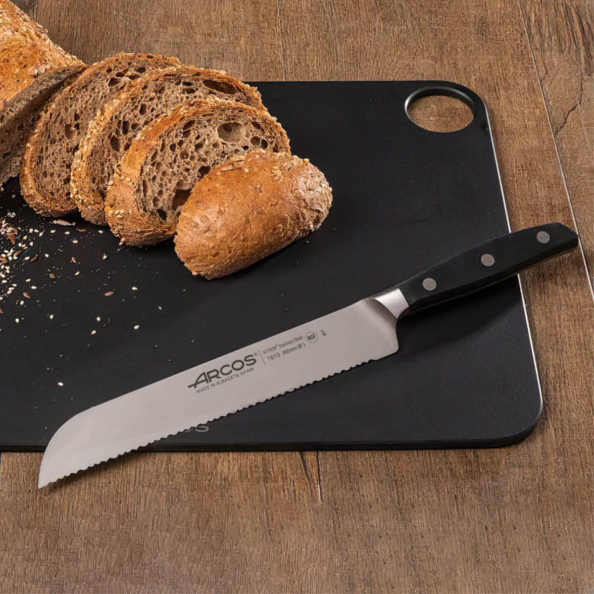 Нож для хлеба Arcos Manhattan