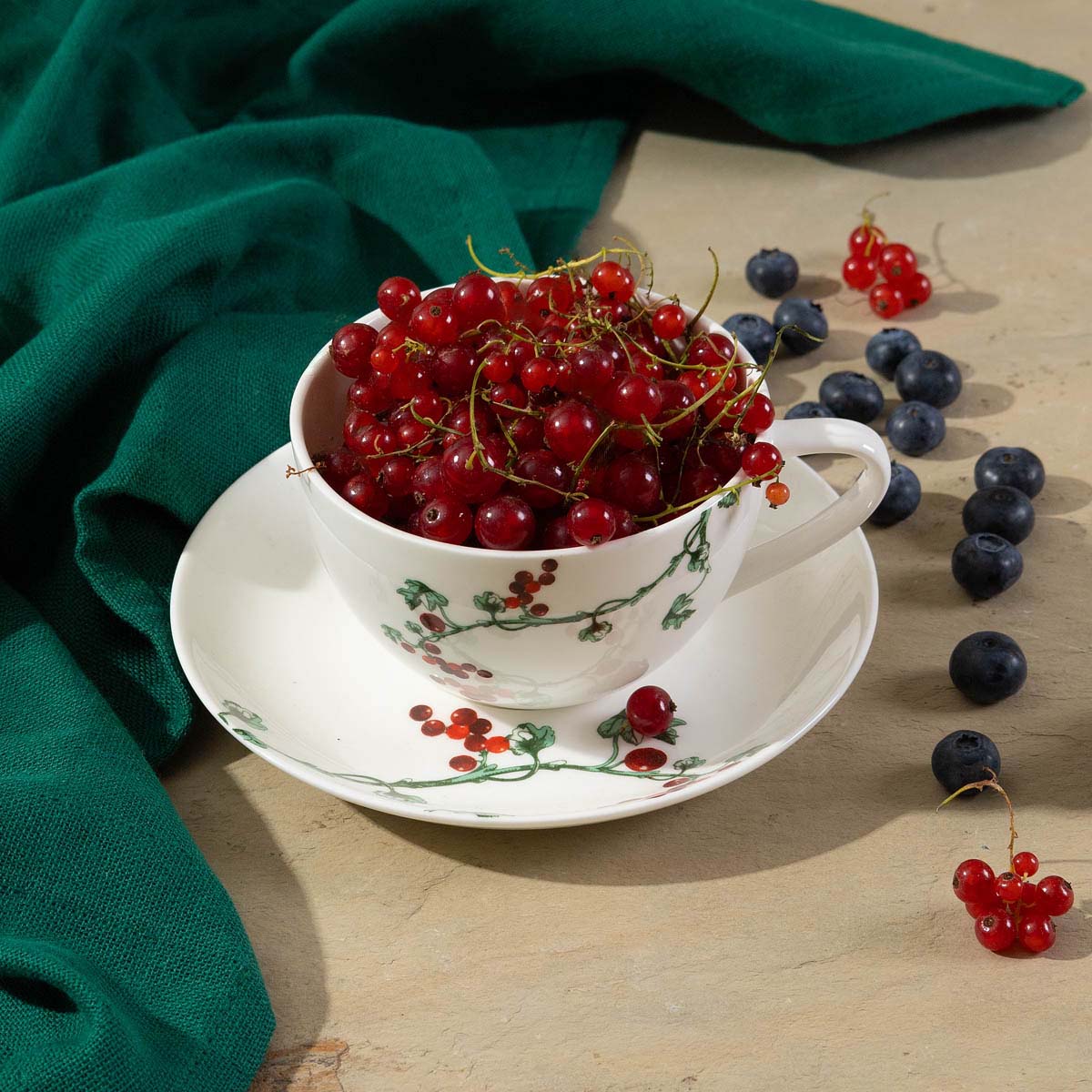 

Чайная пара Zapel Berry 310мл