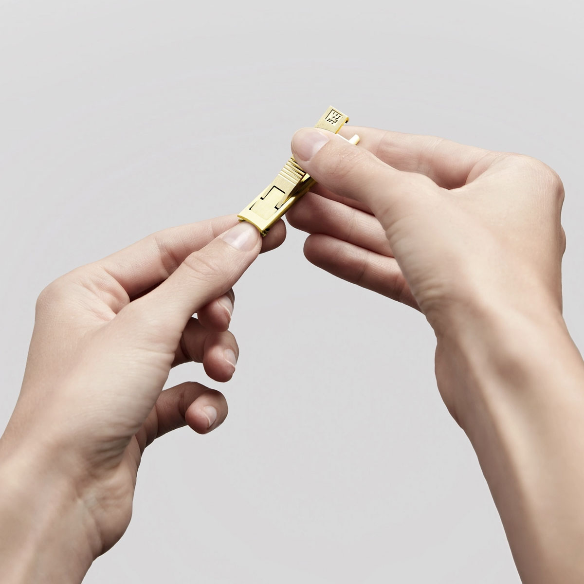 Щипчики для ногтей Zwilling Twinox Gold Edition формы для наращивания ногтей узкие 500 шт золотистый