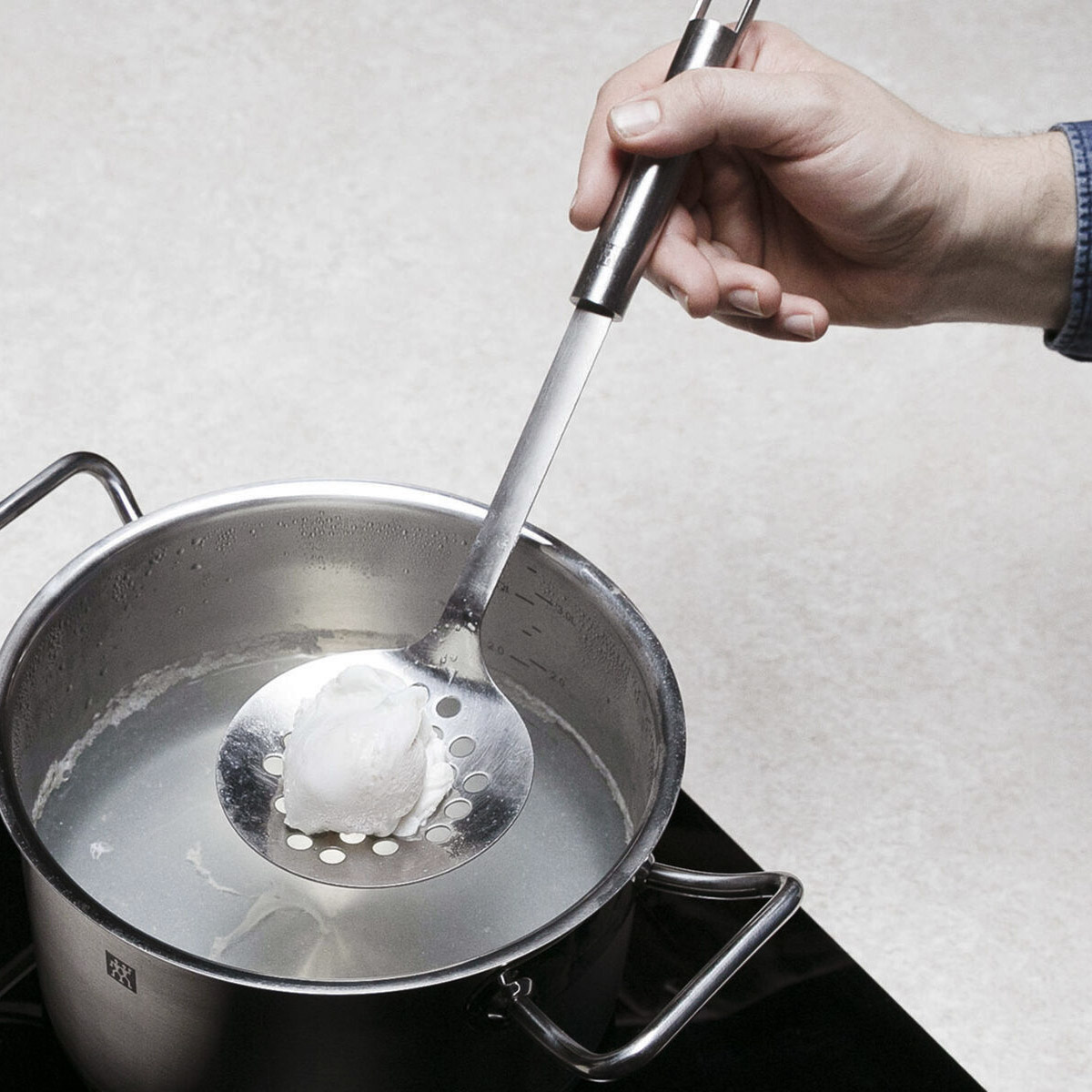 

Шумовка Zwilling Pro